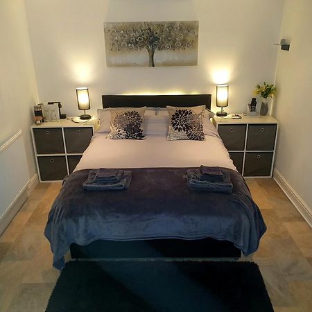 Idyllic 2 Bedroom Self-Contained Upsidedown Annexe Llandrindod Wells Luaran gambar