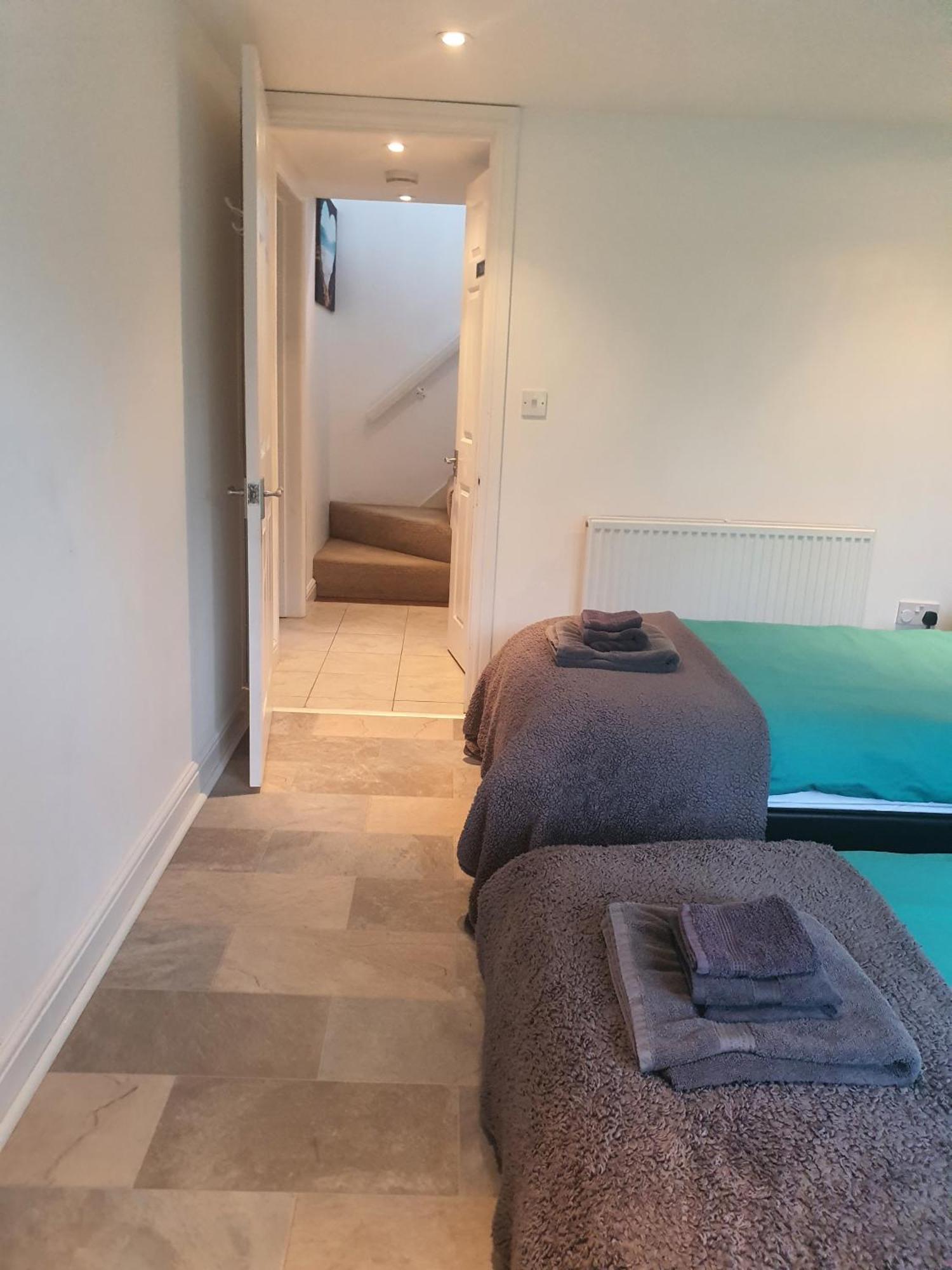 Idyllic 2 Bedroom Self-Contained Upsidedown Annexe Llandrindod Wells Luaran gambar