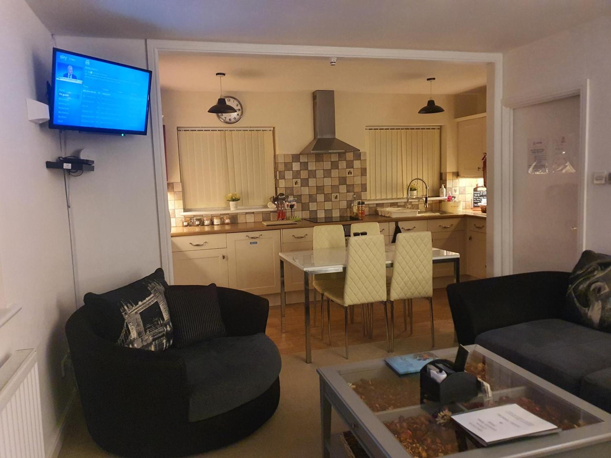 Idyllic 2 Bedroom Self-Contained Upsidedown Annexe Llandrindod Wells Luaran gambar