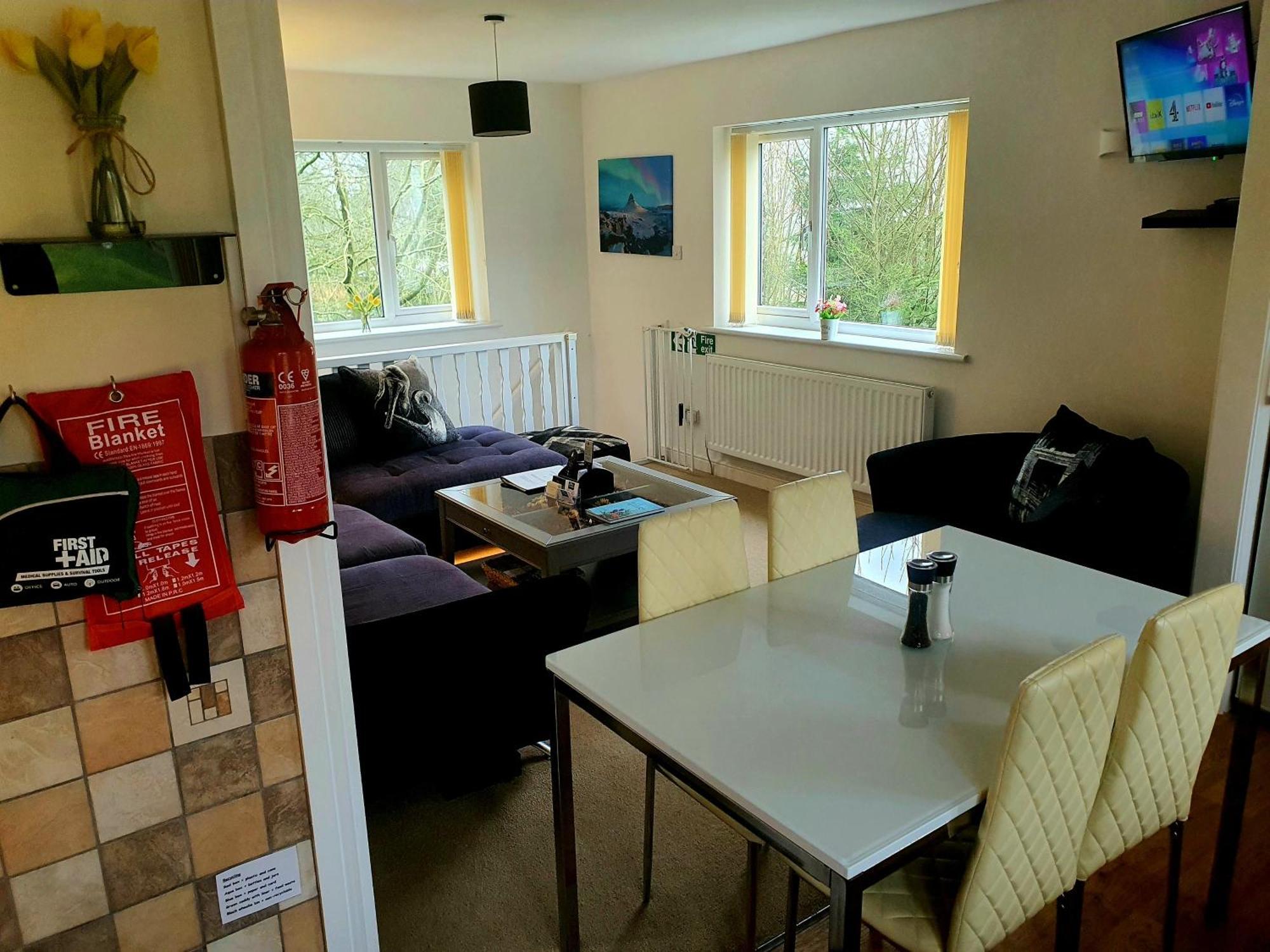 Idyllic 2 Bedroom Self-Contained Upsidedown Annexe Llandrindod Wells Luaran gambar