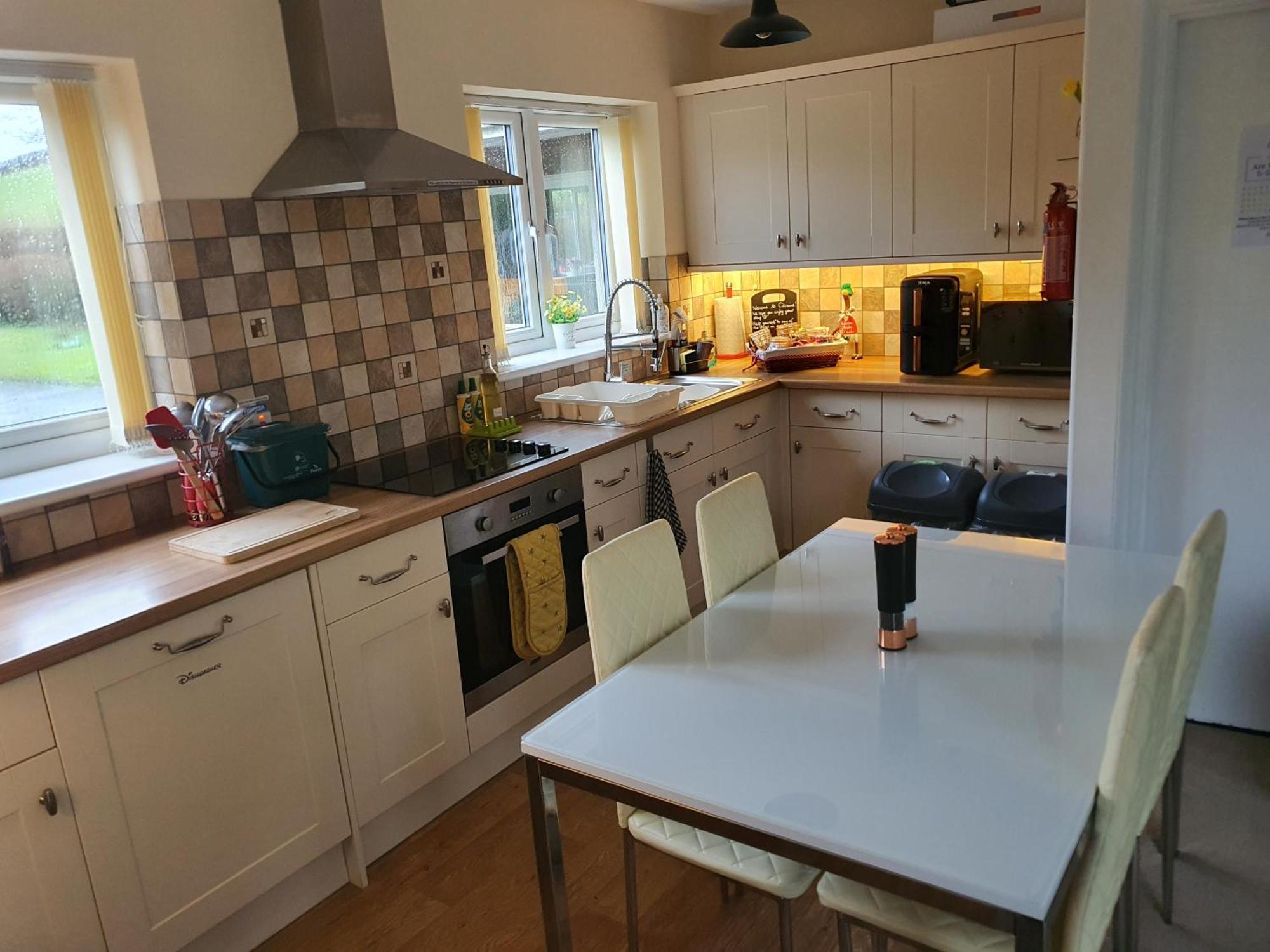 Idyllic 2 Bedroom Self-Contained Upsidedown Annexe Llandrindod Wells Luaran gambar